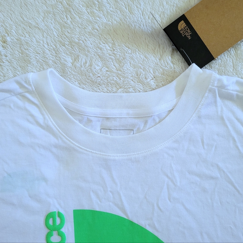 The North⬆️ Face👦 Logo Tee👕 - NWT - Picture 4 of 16